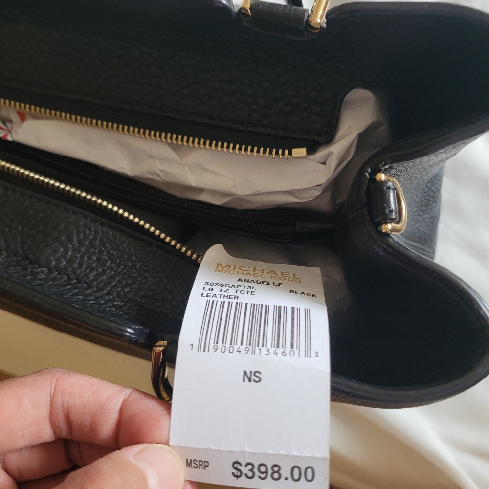 Bags - Picture 9 of 10